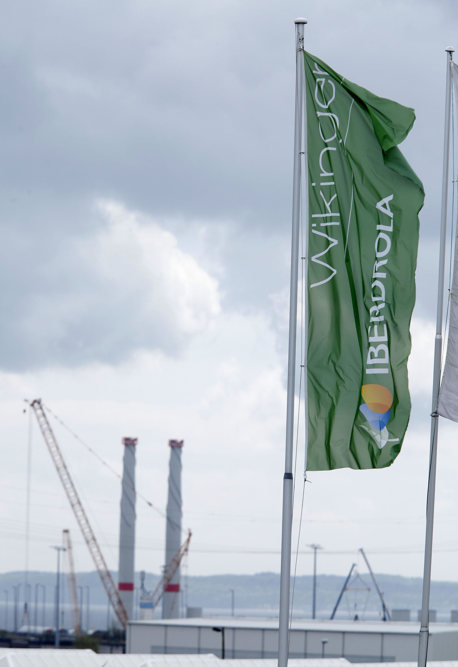 Puerto Real, presente en la estación eólico marina Wikinger