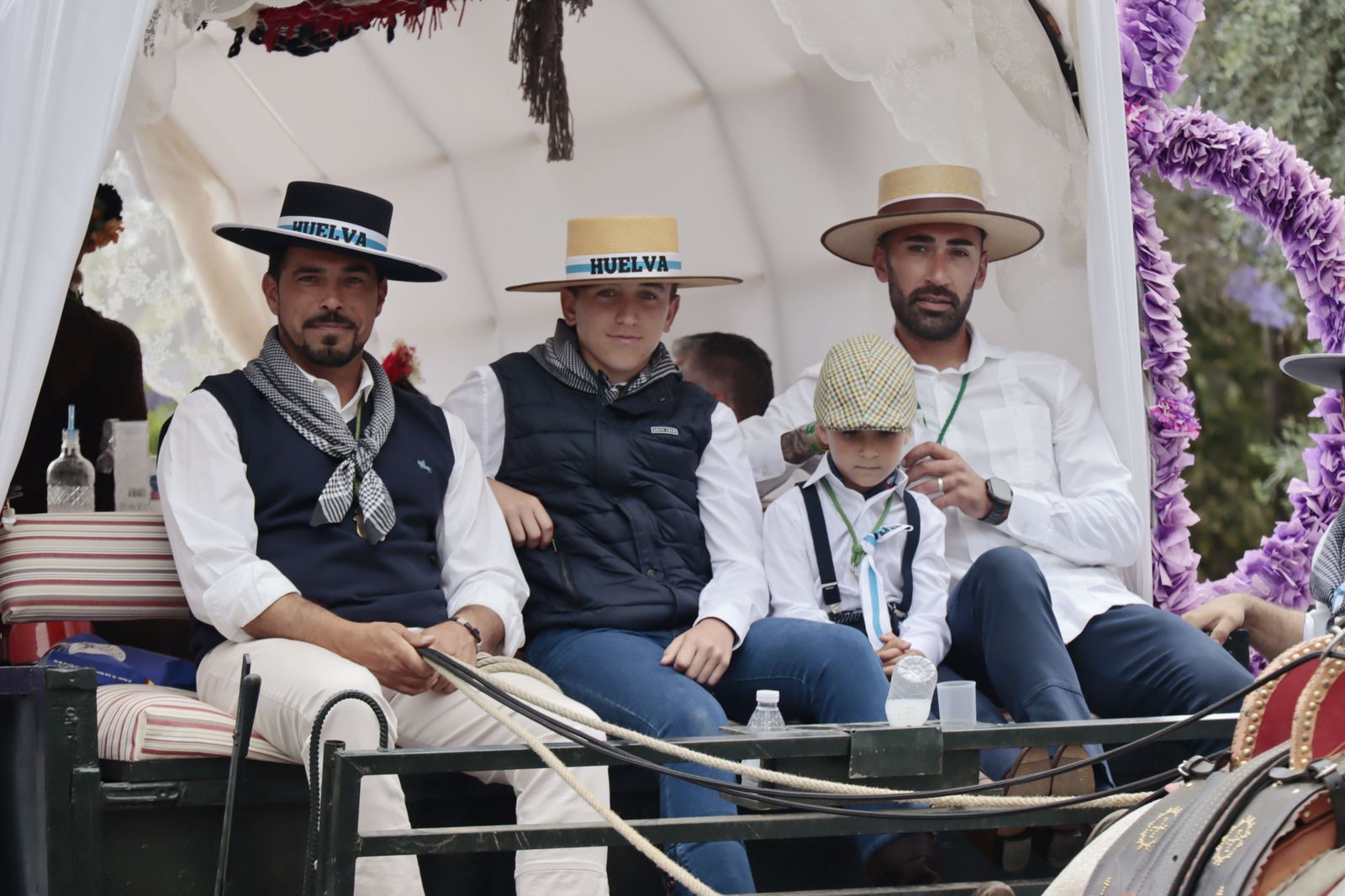 Imágenes de los carros de la Hermandad del Rocío de Huelva