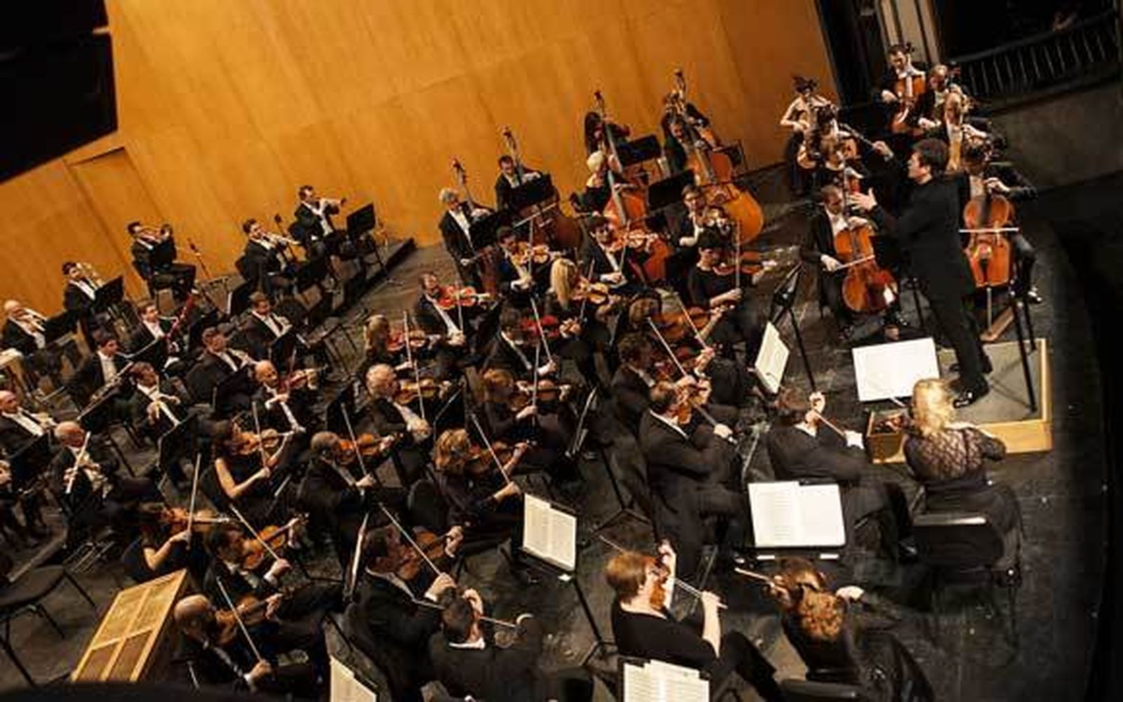 La Orquesta Filarmónica de Málaga se acerca al romanticismo de Schumann