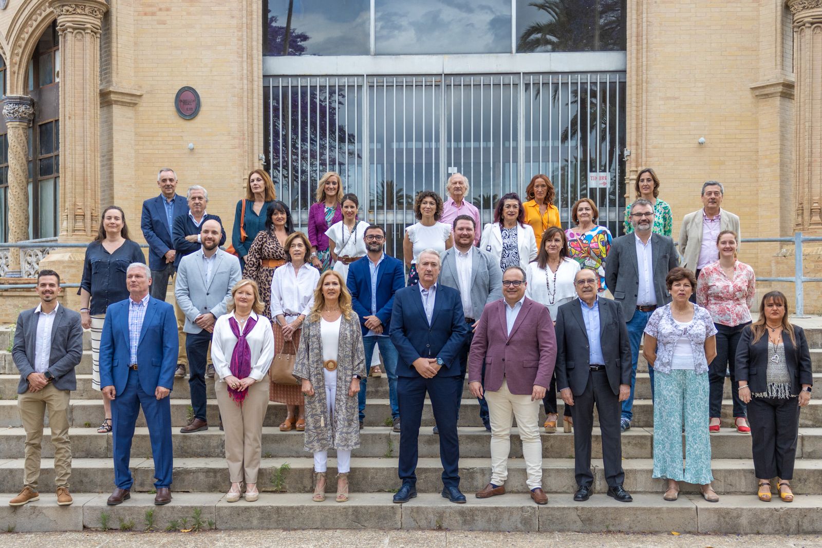 Foto de familia de la candidatura de Ciudadanos en Sevilla.