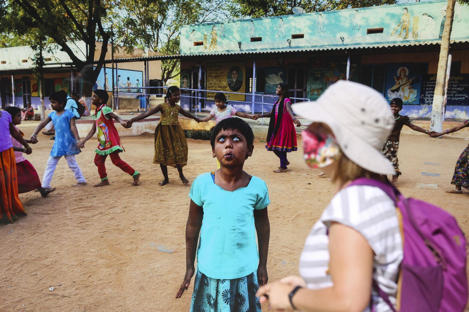 Fotos de la exposición sobre la vida cotidiana en la India de la calle Alcazabilla