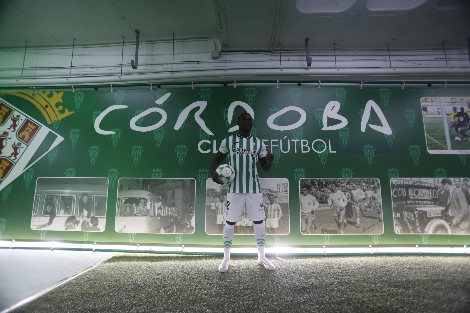 Las mejores fotos de la presentación de Fomeyem, Álex Martín e Iker Álvarez como jugadores del Córdoba CF