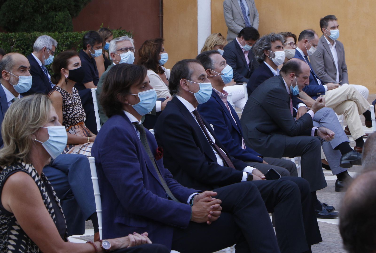 Las imágenes de la presentación del 18º Anuario Joly