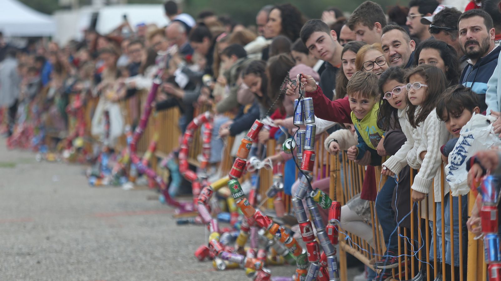 Fotos del arrastre de latas en Algeciras