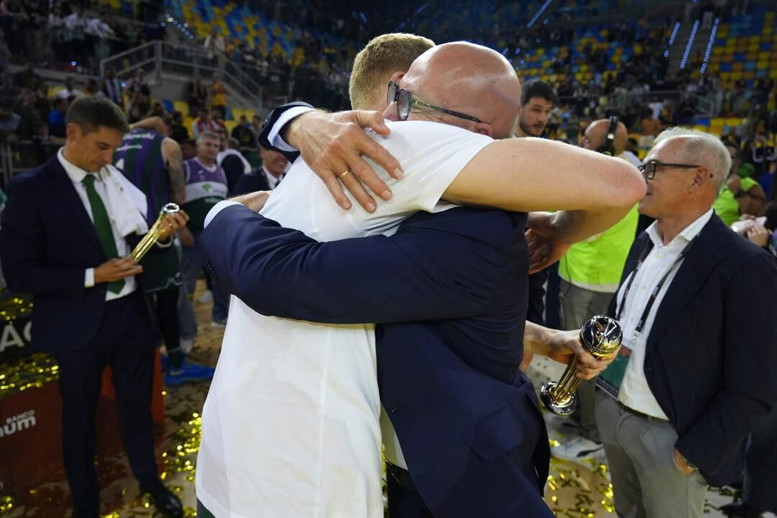 El Unicaja, campeón de Copa: Todas las imágenes del partido, la fiesta y la llegada a Málaga