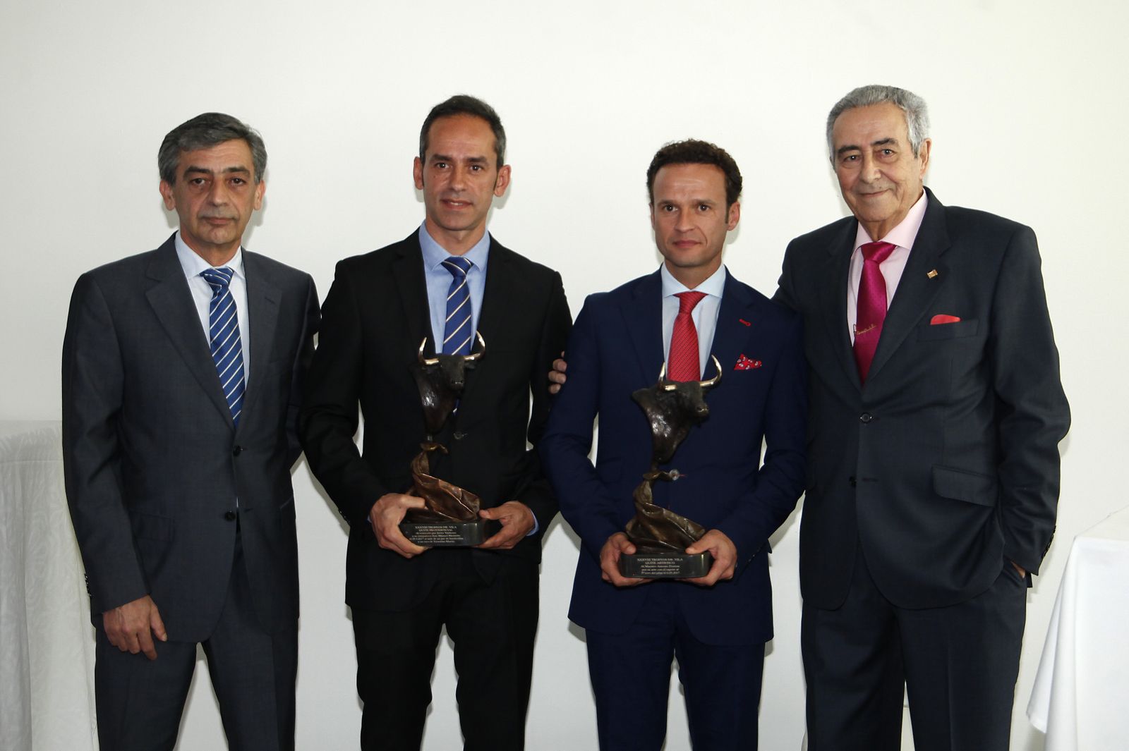 Octavio Mulet, Javier Valdeoro, Antonio Ferrera y Ramón Vila, ayer, en el acto de entrega de los trofeos,