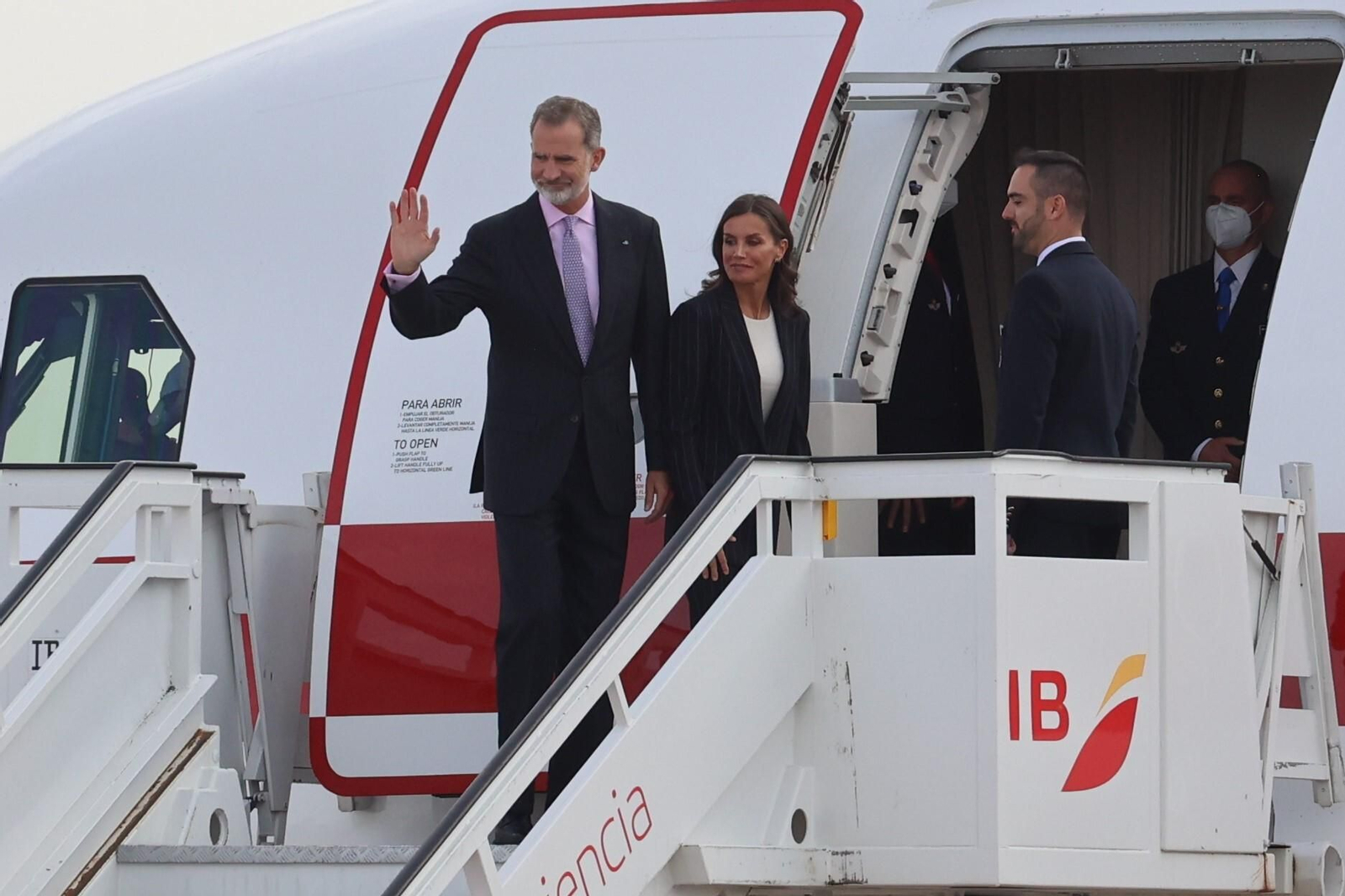 Los Reyes toman el avión en dirección a Berlín