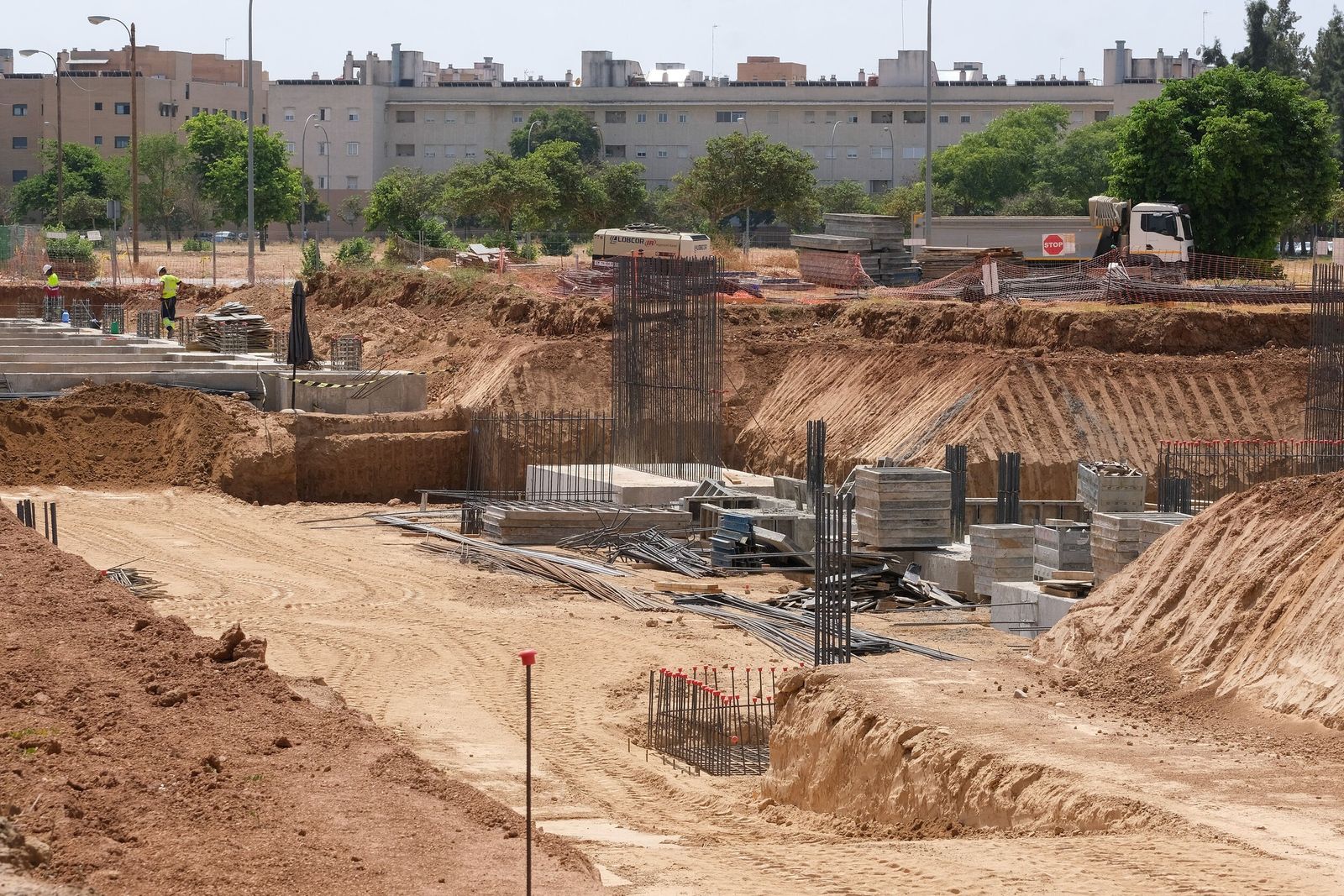 Obras de la línea 3 del Metro de Sevilla en Pino Montano