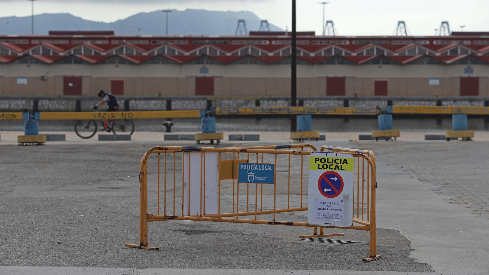 Cierre del aparcamiento del Llano Amarillo