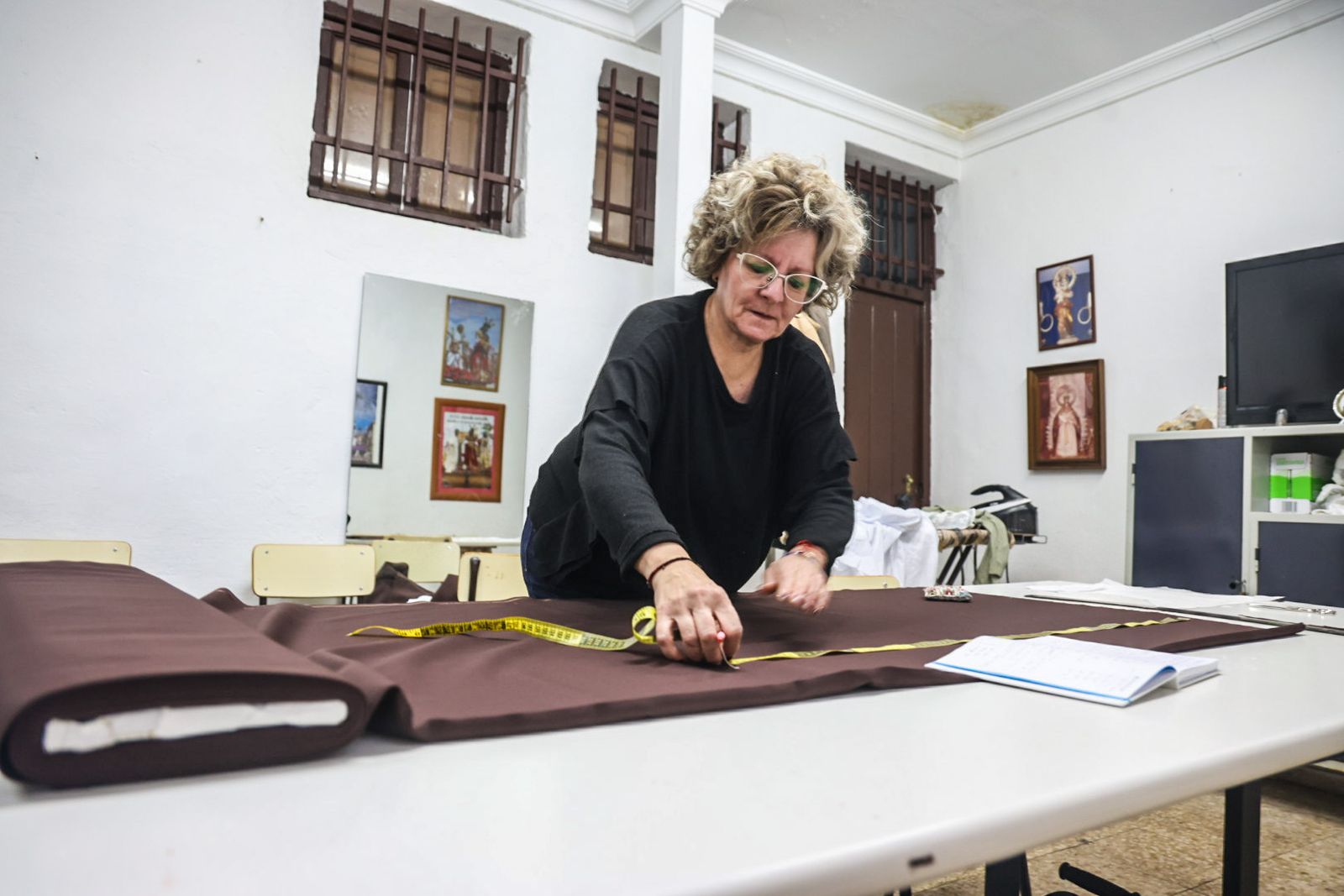 Fotografías del alma del taller de costura de la Sentencia