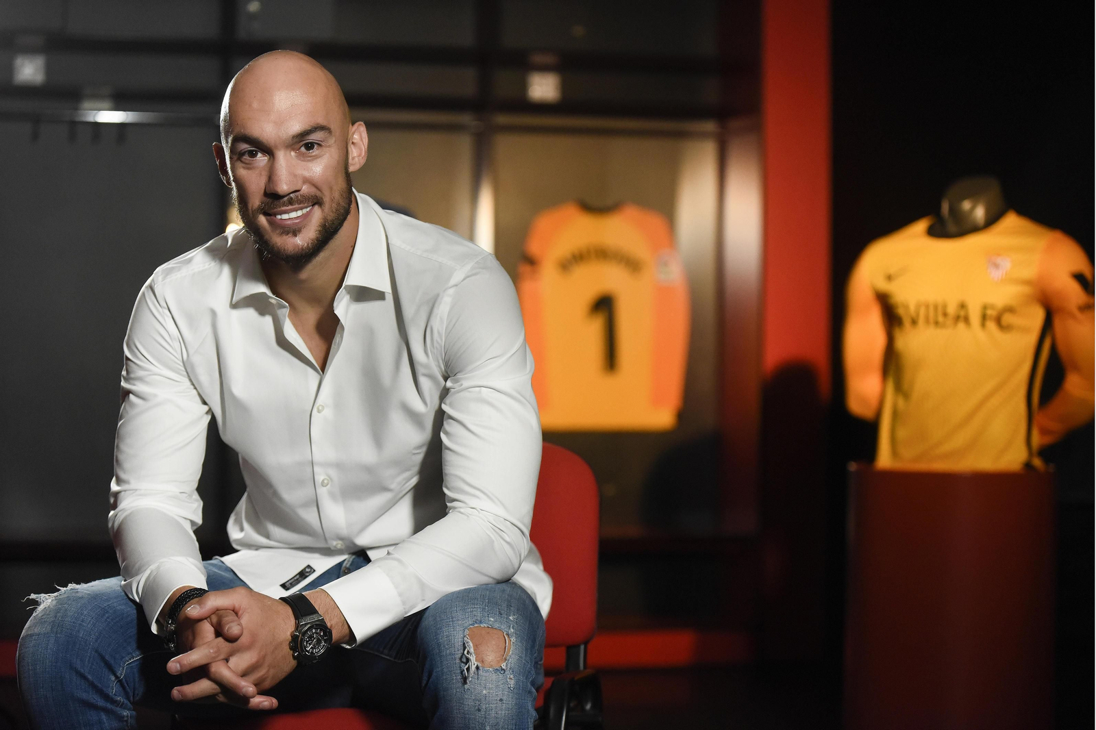 Dmitrovic, durante su entrevista a los medios del Sevilla, este domingo.