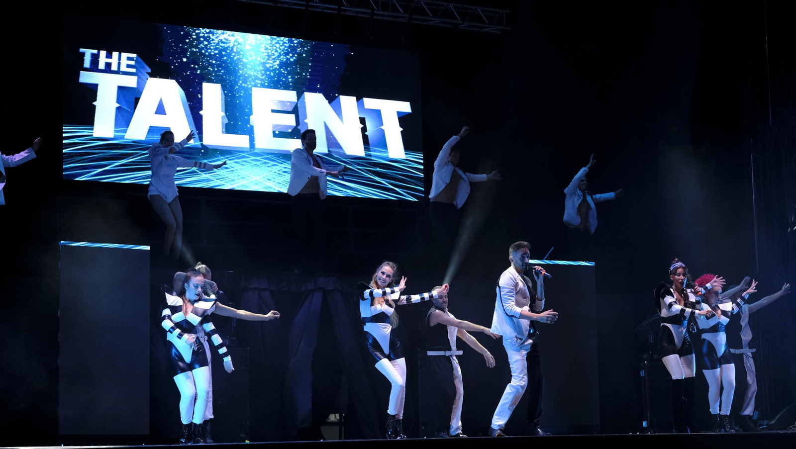 Imágenes del espectáculo 'The Talent' en la Gala XV Aniversario Diario de Almería