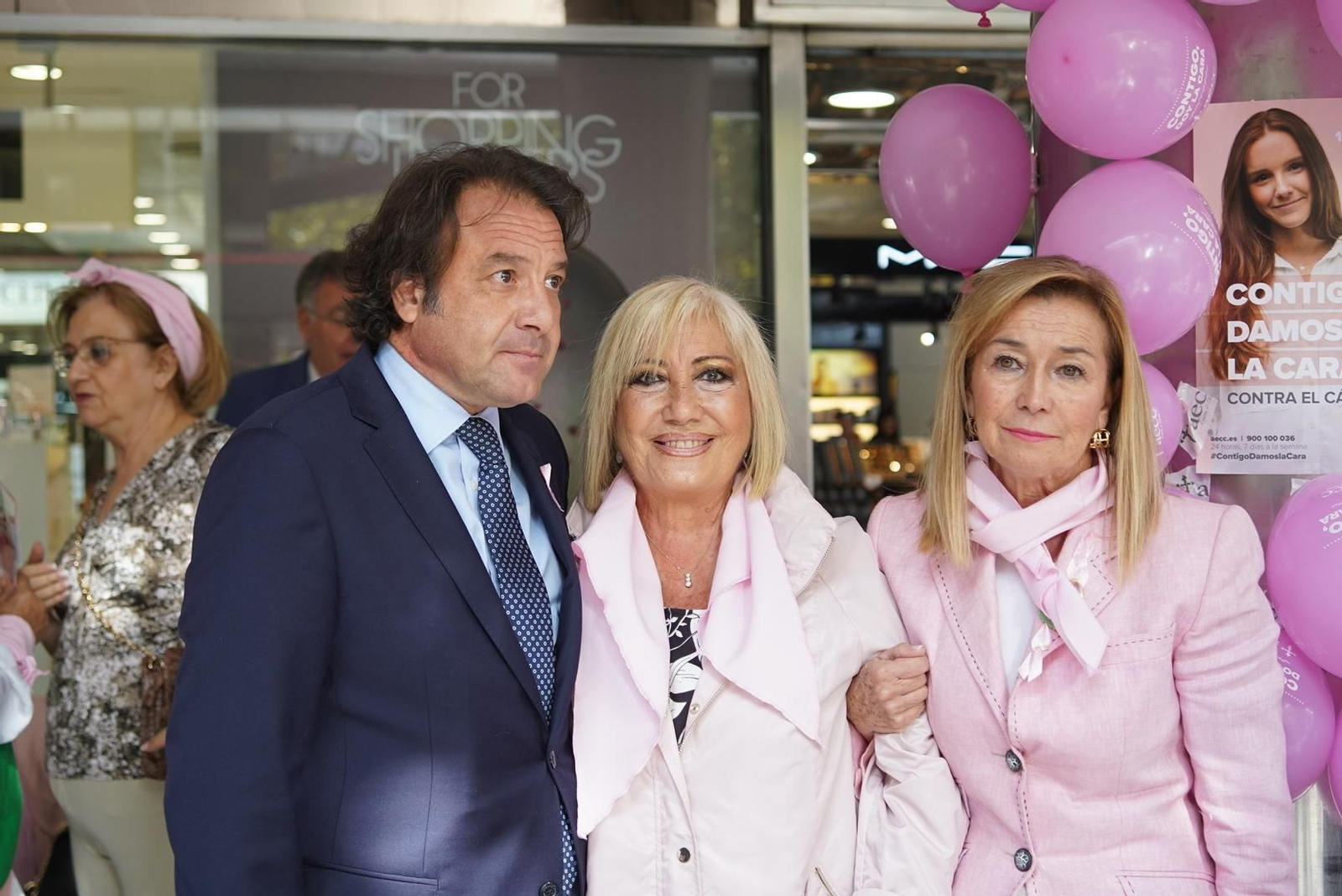 El acto de la AECC por el Día Contra el Cáncer de Mama en Córdoba, en fotos