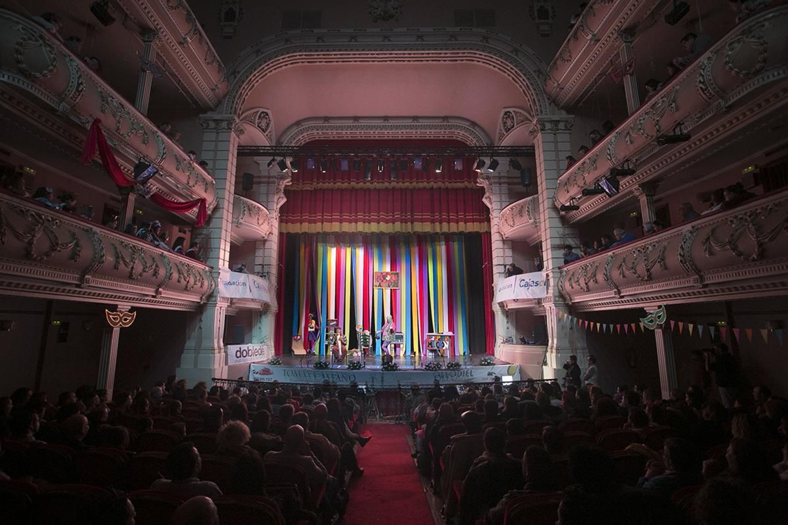 Imagen de la tercera semifinal del Carnaval Colombino