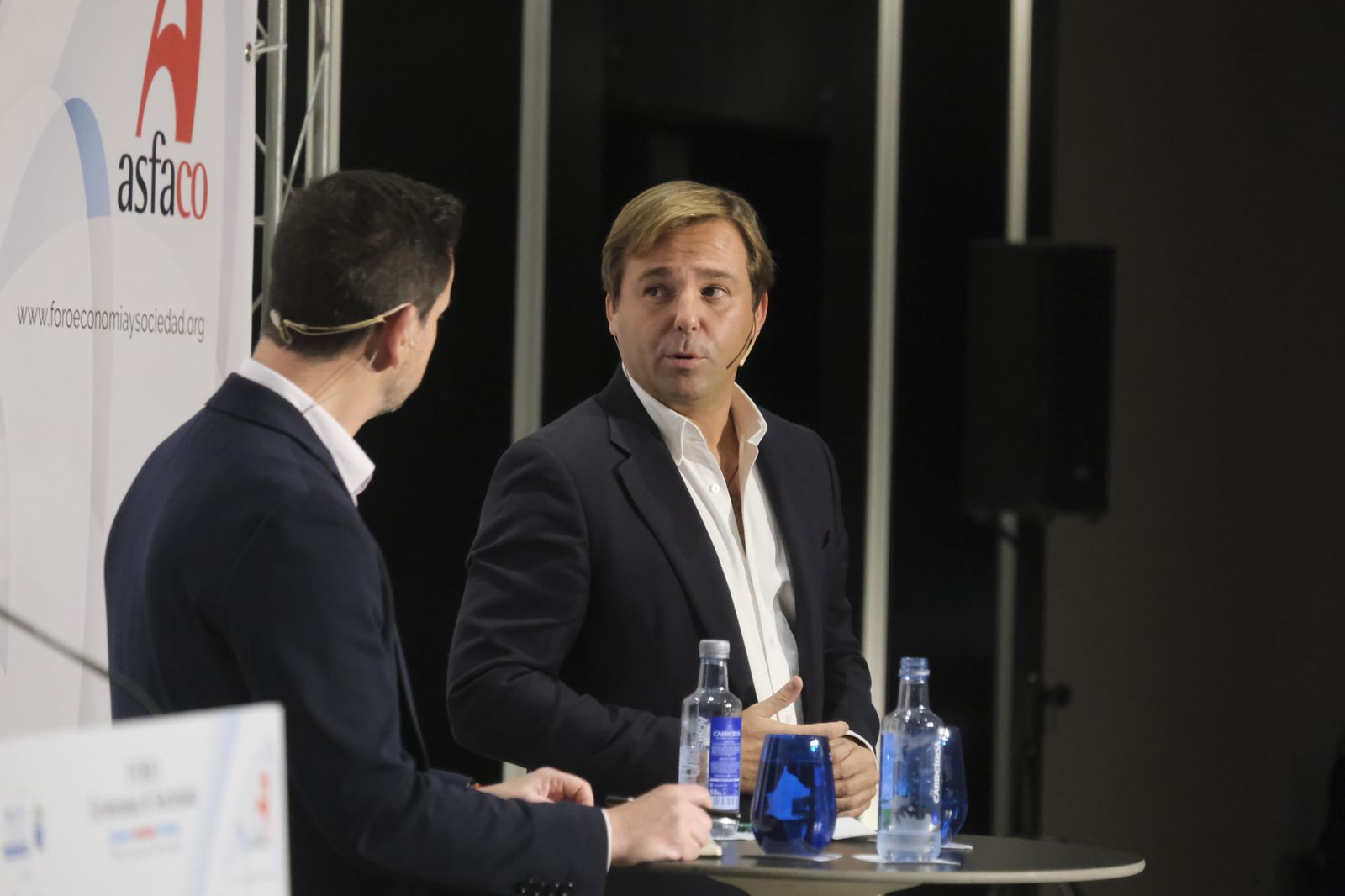 El foro Economía y Sociedad de Asfaco con Antonio Repullo, en imágenes