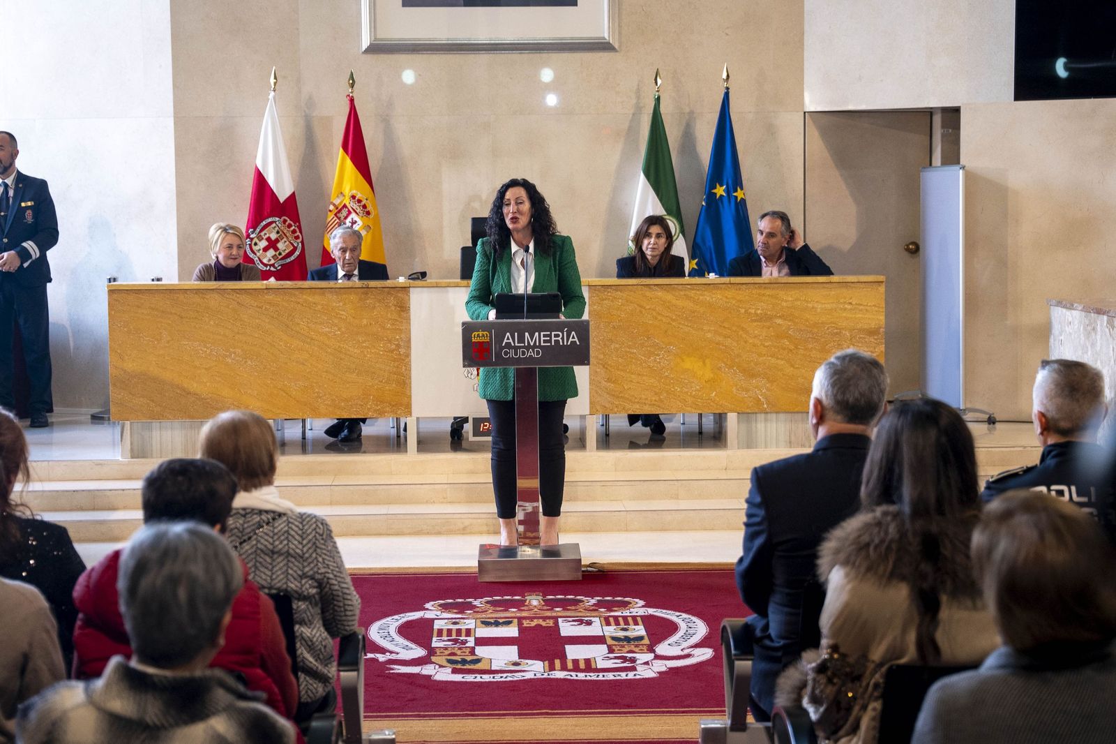La galería del Escudo de Oro de la Ciudad de Almería a Juan Rigaud