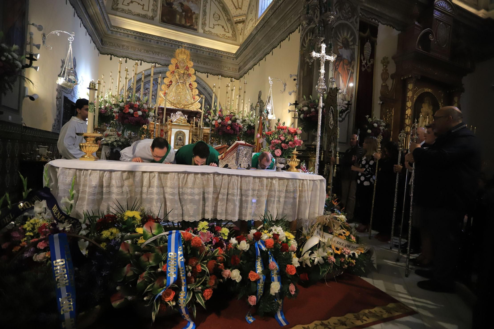Imágenes de la llegada de la peregrinación de Emigrantes a Almonte acompañando a la Hermandad de San Juan del Puerto