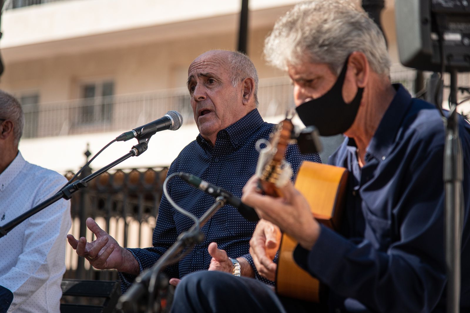Imágenes de la peña Las Colonias en el festival flamenco Ciudad de Huelva