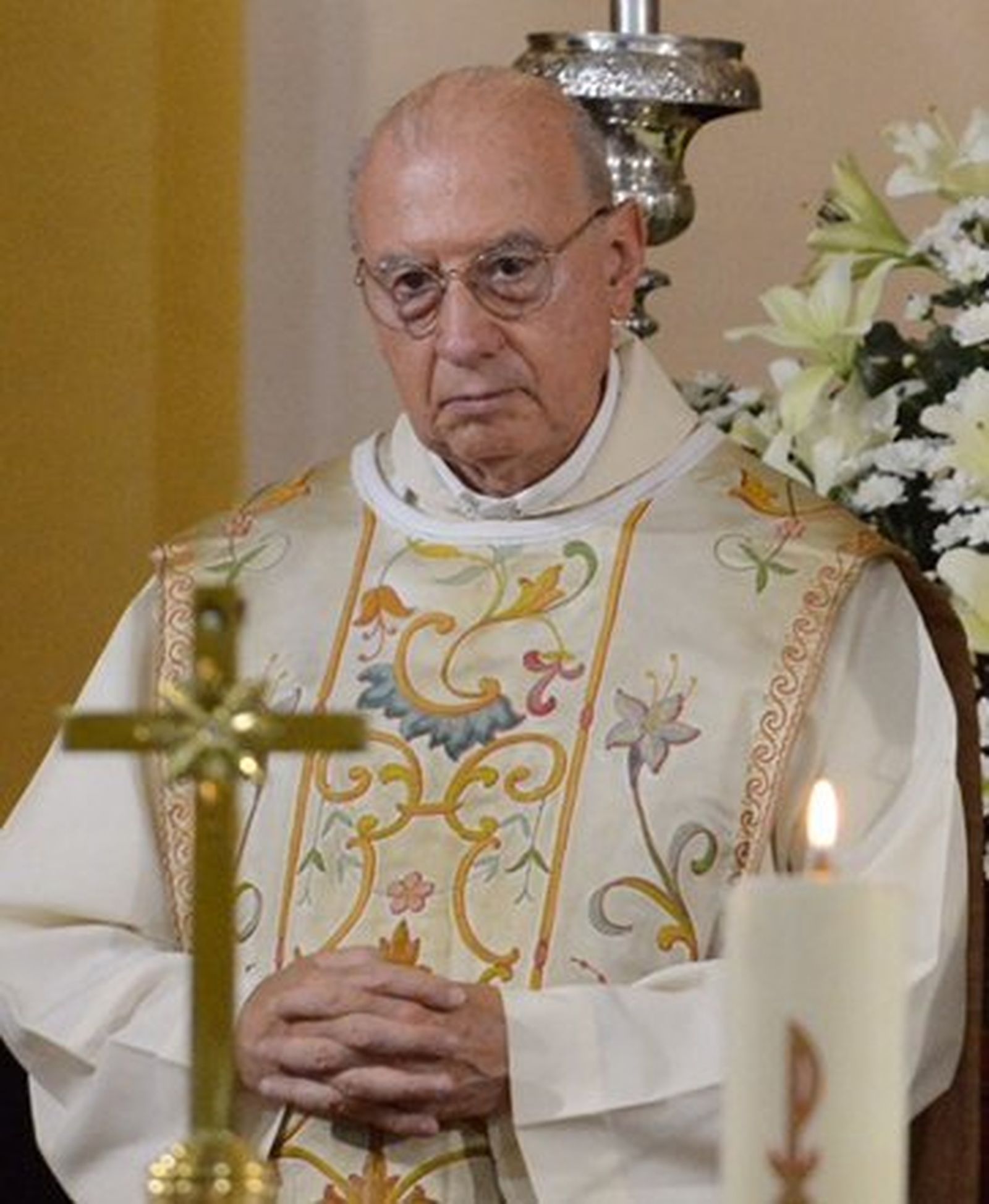 Asesinan a puñaladas en la puerta de su casa al vicario de San Isidoro