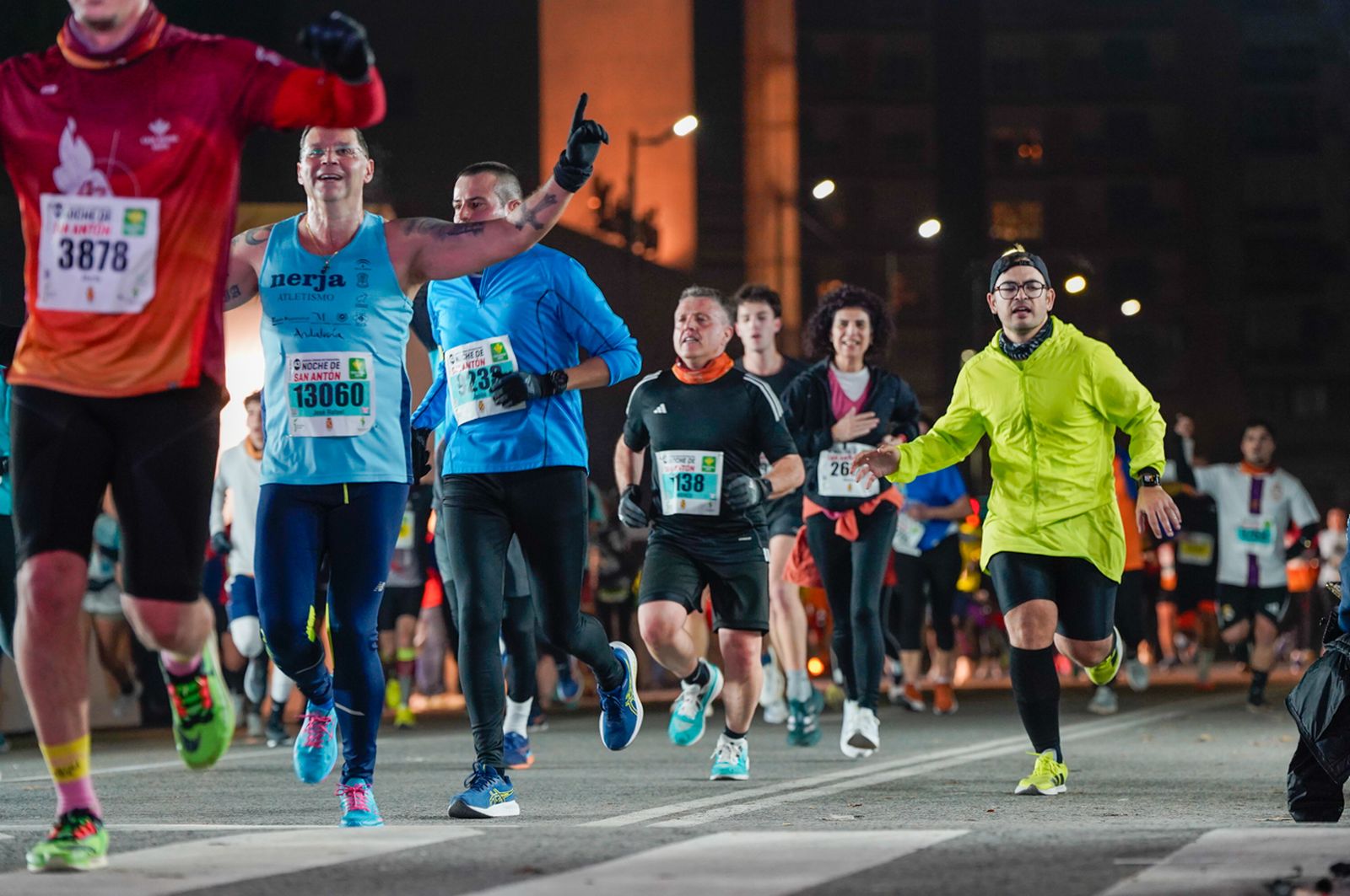 En imágenes: búscate en tu llegada a meta de la Carrera de San Antón 2026 (14)