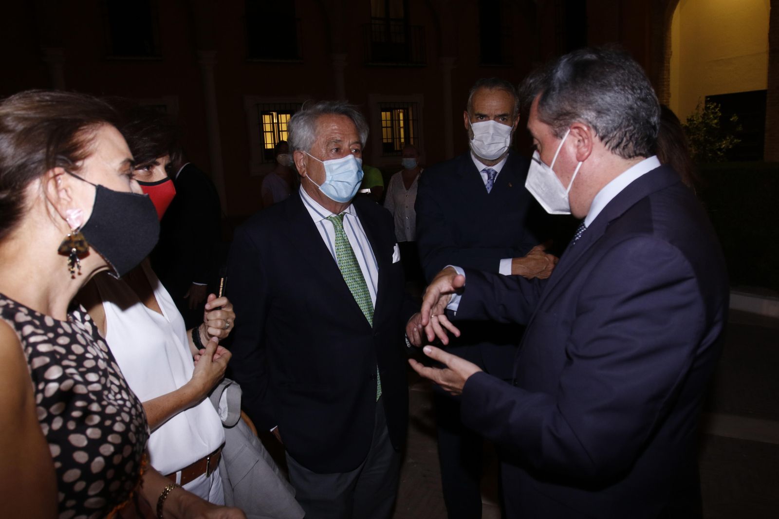 Las imágenes de la presentación del 18º Anuario Joly