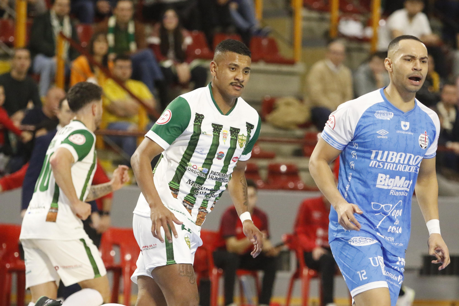 Las mejores fotos de la victoria del Córdoba Futsal ante el Noia