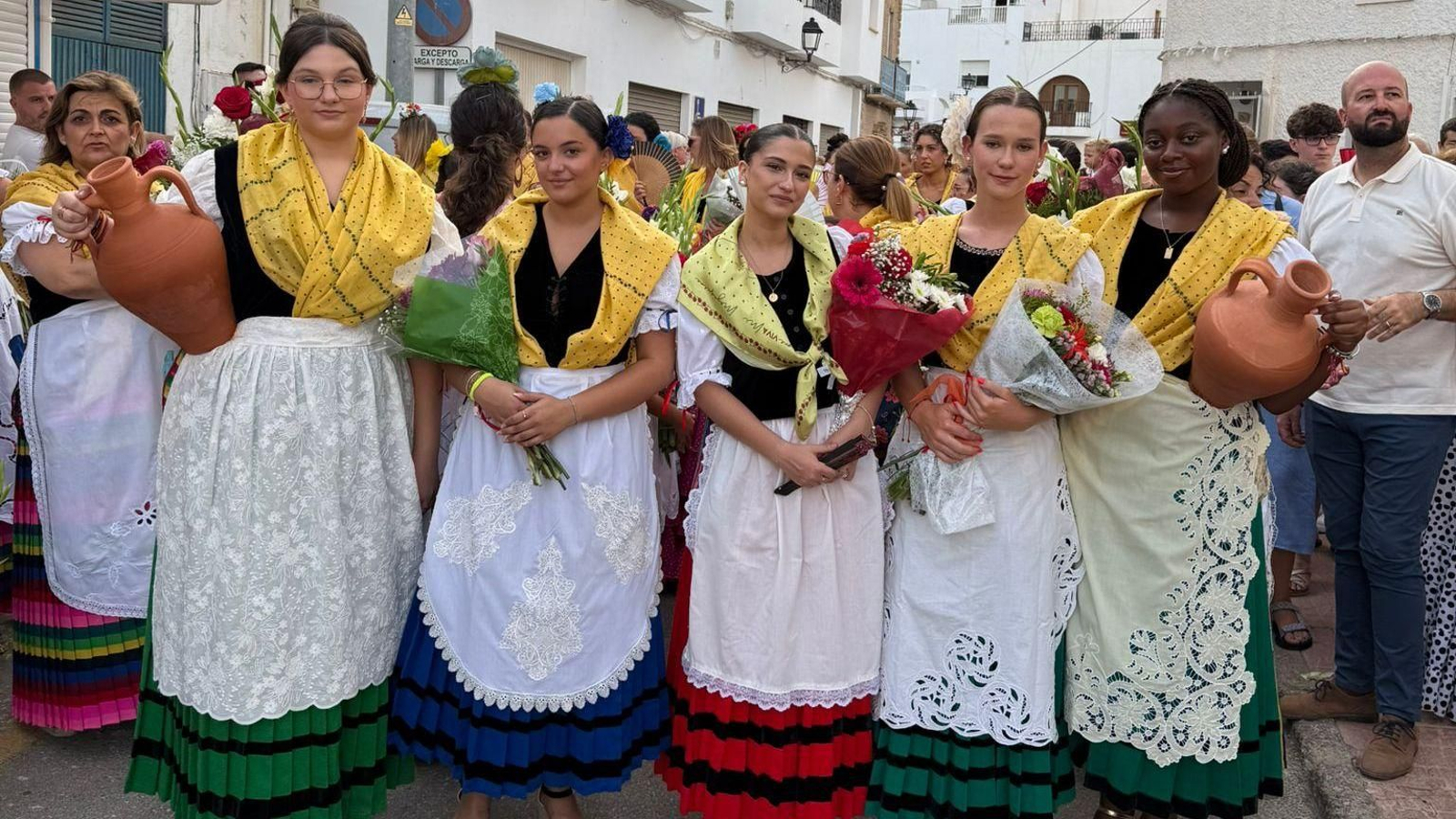 Mojaqueras en la tradicional 'Subida del Agua' esta tarde.