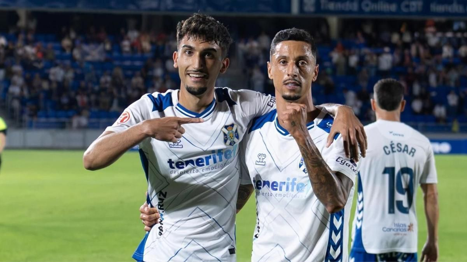Jugadores del Tenerife durante un partido
