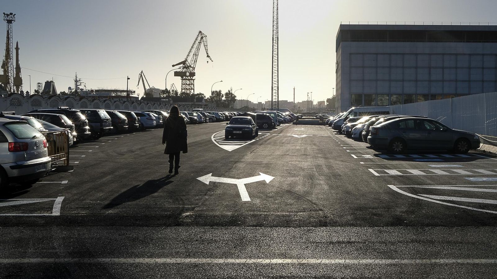 Aparcamiento junto a la avenida de Astilleros, en una imagen de archivo.