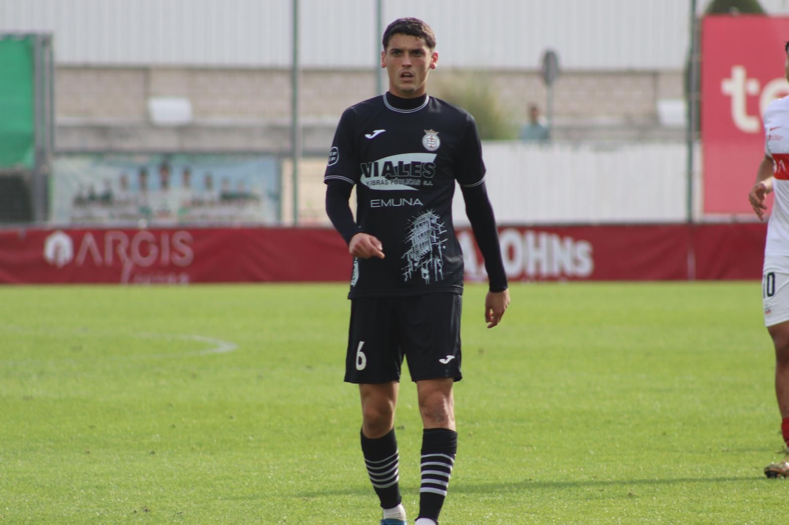 José Álvarez, en un encuentro con el Conquense.