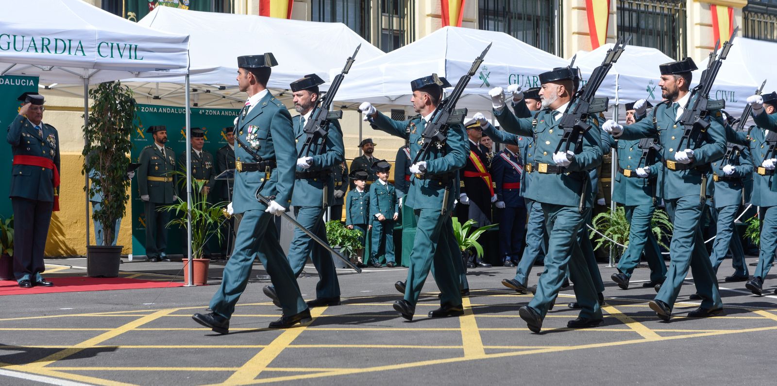 Imágenes del acto del día del Pilar de la Guardia Civil