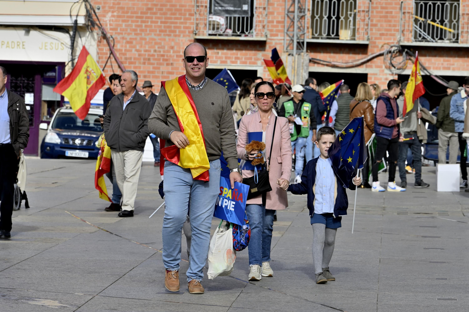 En imágenes: así ha sido la manifestación contra la amnistía en Jaén