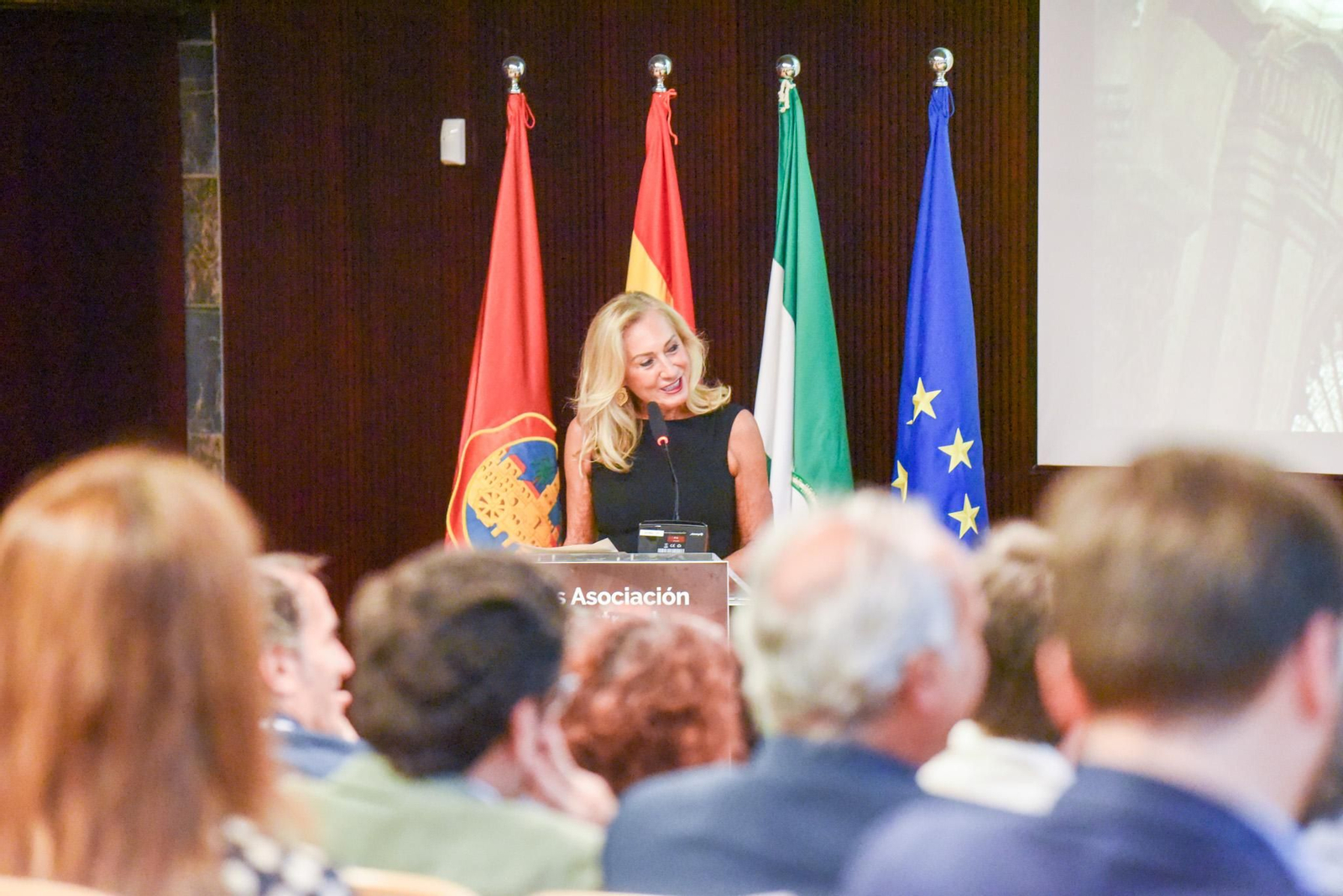Entrega de los premios María Cañas de la AECC