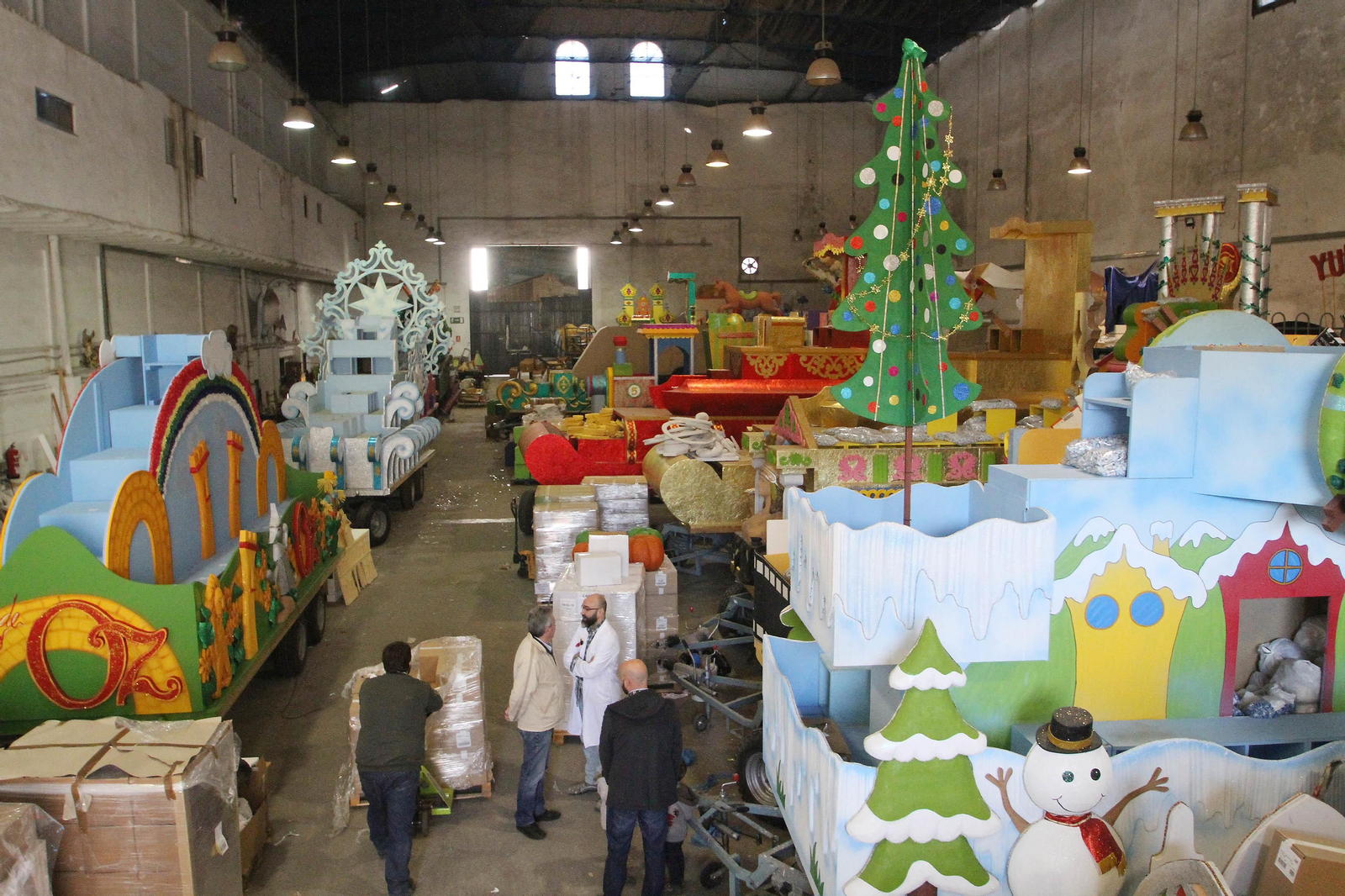 Preparativos de la Cabalgata de Reyes Magos.