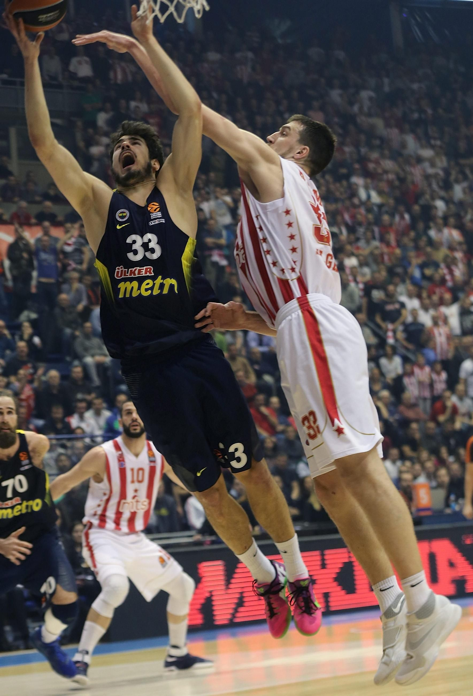 La carrera de Ognjen Kuzmic, en fotos
