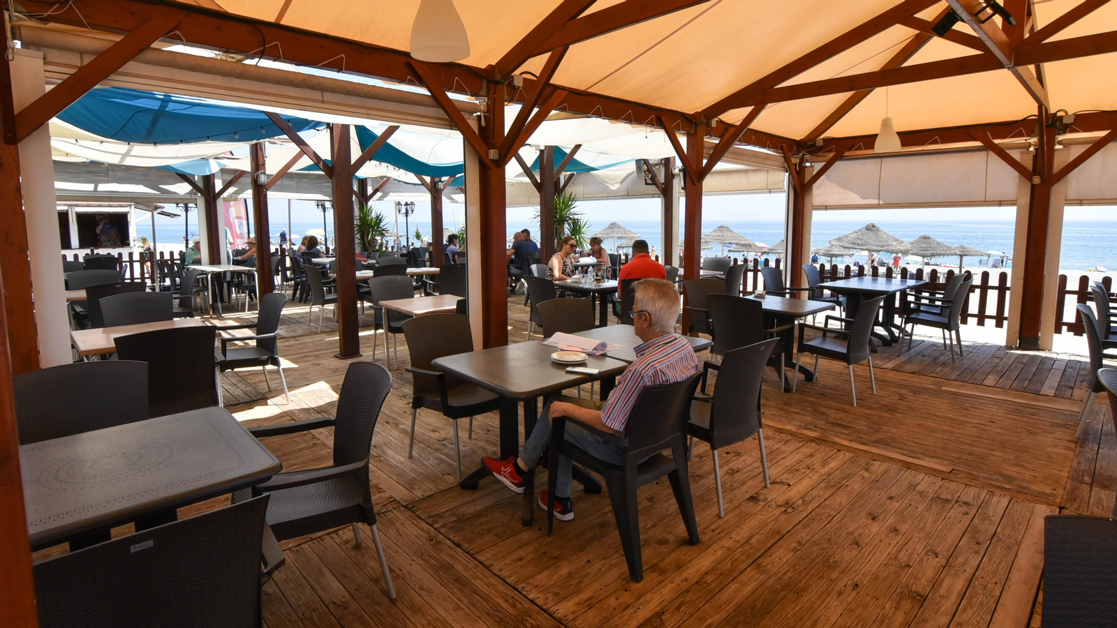 La ruta del espeto por la playa de La Línea