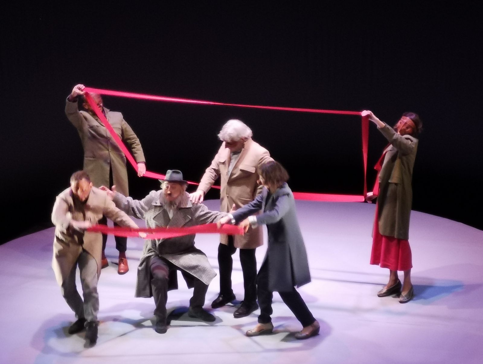 Una imagen de la obra ‘Señor Ruieñor’, ayer en el teatro Muñoz Seca.