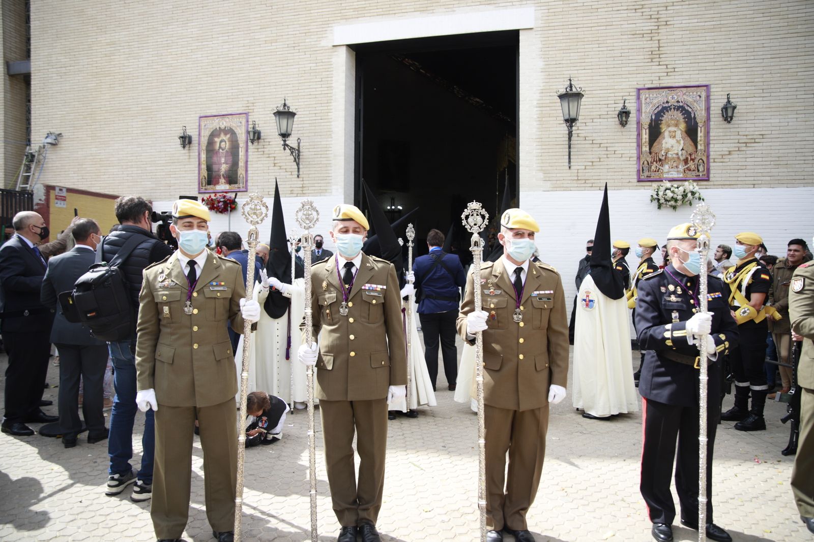Fotos de La Hermandad de San Pablo  un Lunes Santo en la Semana Santa de Sevilla