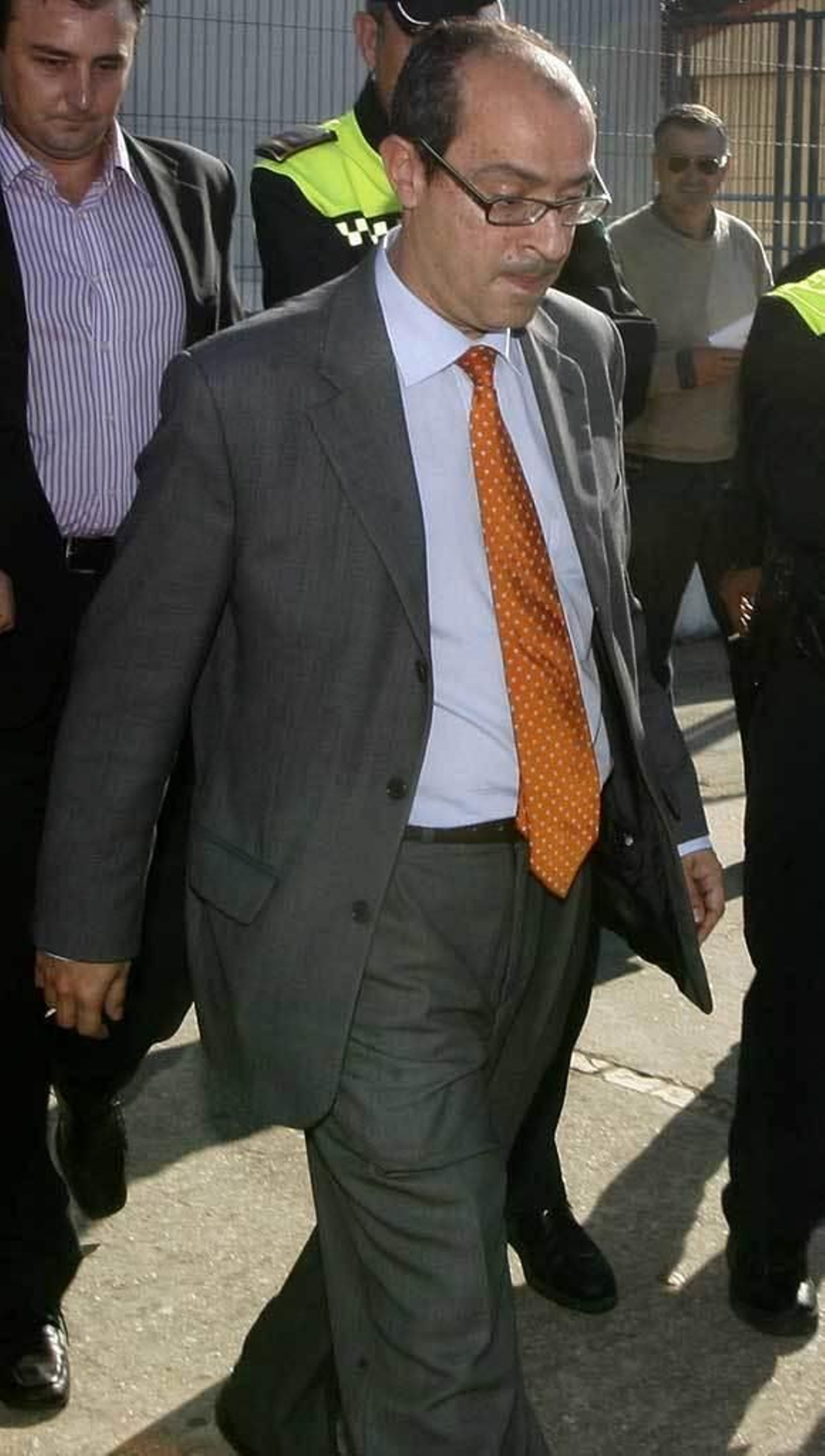 Bouza y Brenes caen como miembros del "engranaje" de la Formación