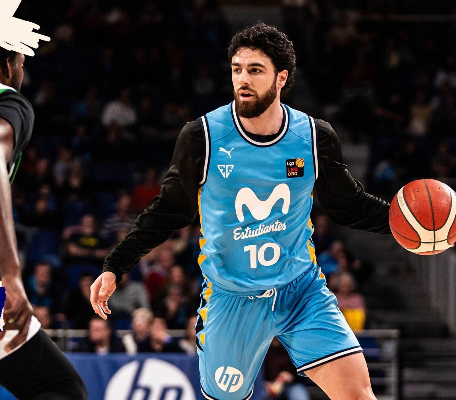 Francis Alonso , durante el Estudiantes-TAU Castelló