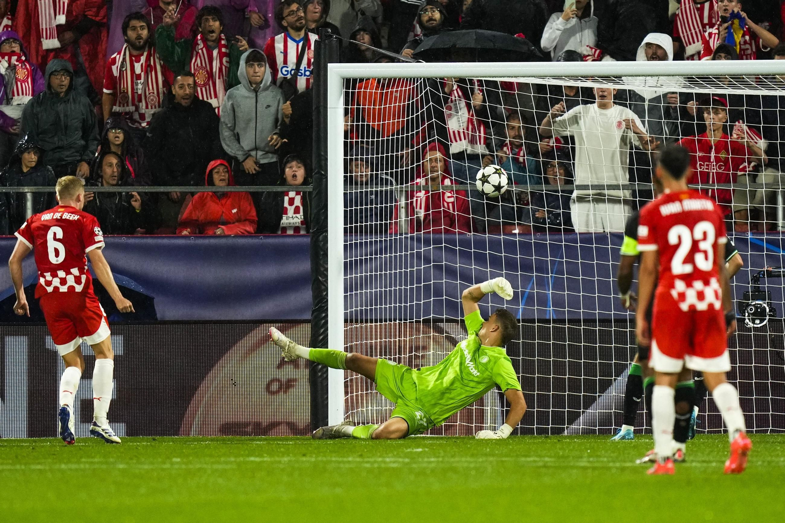 El Girona-Feyenoord de la Champions League, en fotos