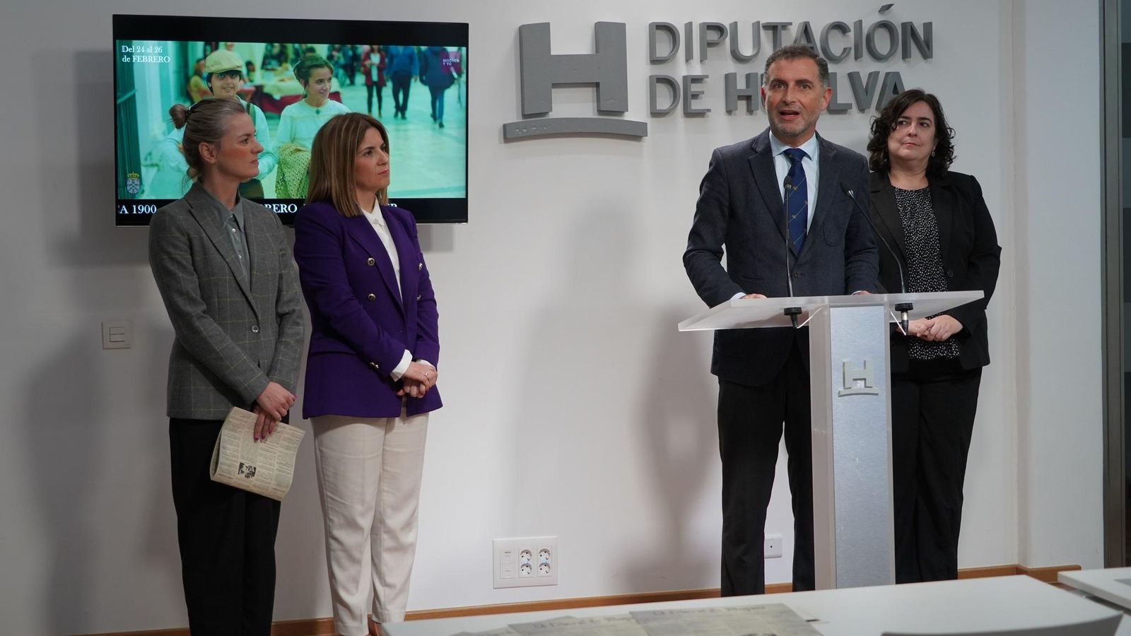 Gustavo Cuéllar, alcalde de Moguer, durante la presentación de la edición de 2023.
