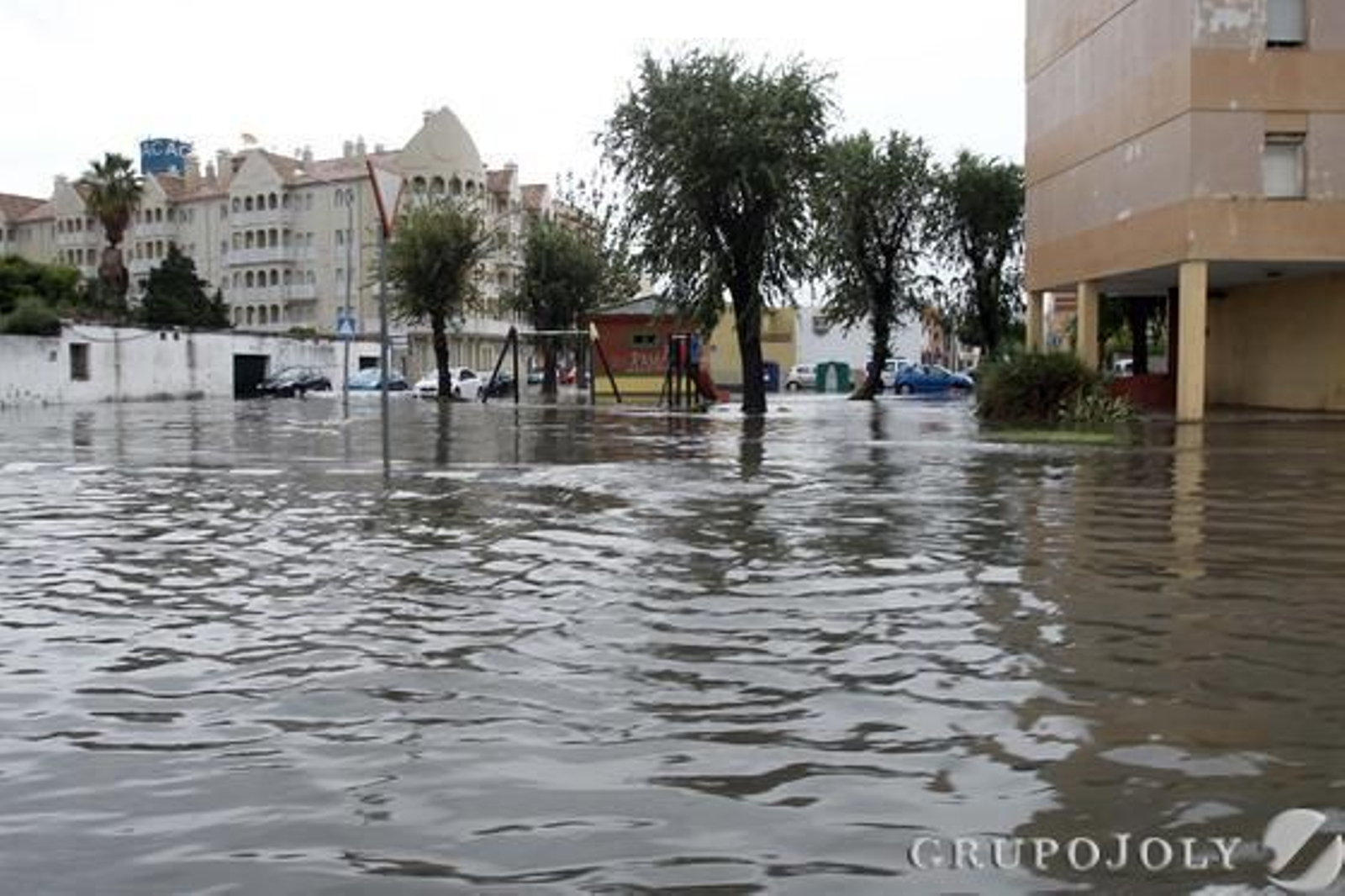 El temporal en La Línea (Cádiz)

Foto: A. Carrasco