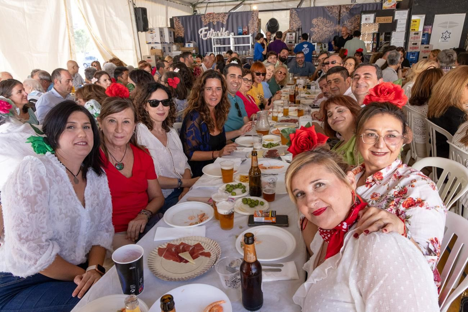 Las comidas de empresa se suceden en la Feria de San Lucas