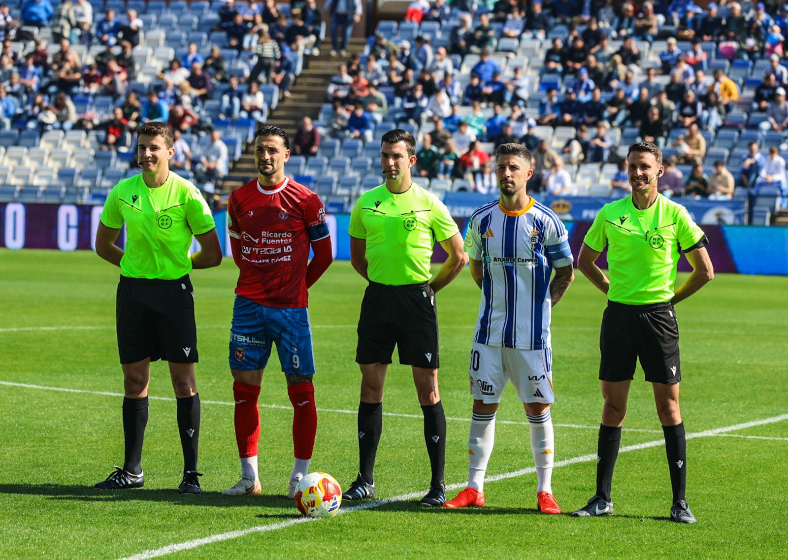 Búscate en las gradas del Nuevo Colombino durante el Recre-Deportiva Minera