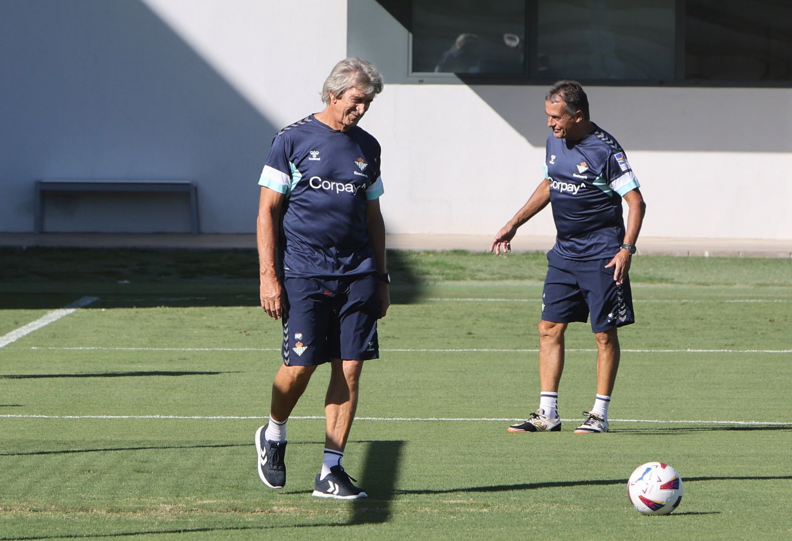 Pellegrini, sonriente en un momento del entrenamiento de este pasado sábado.
