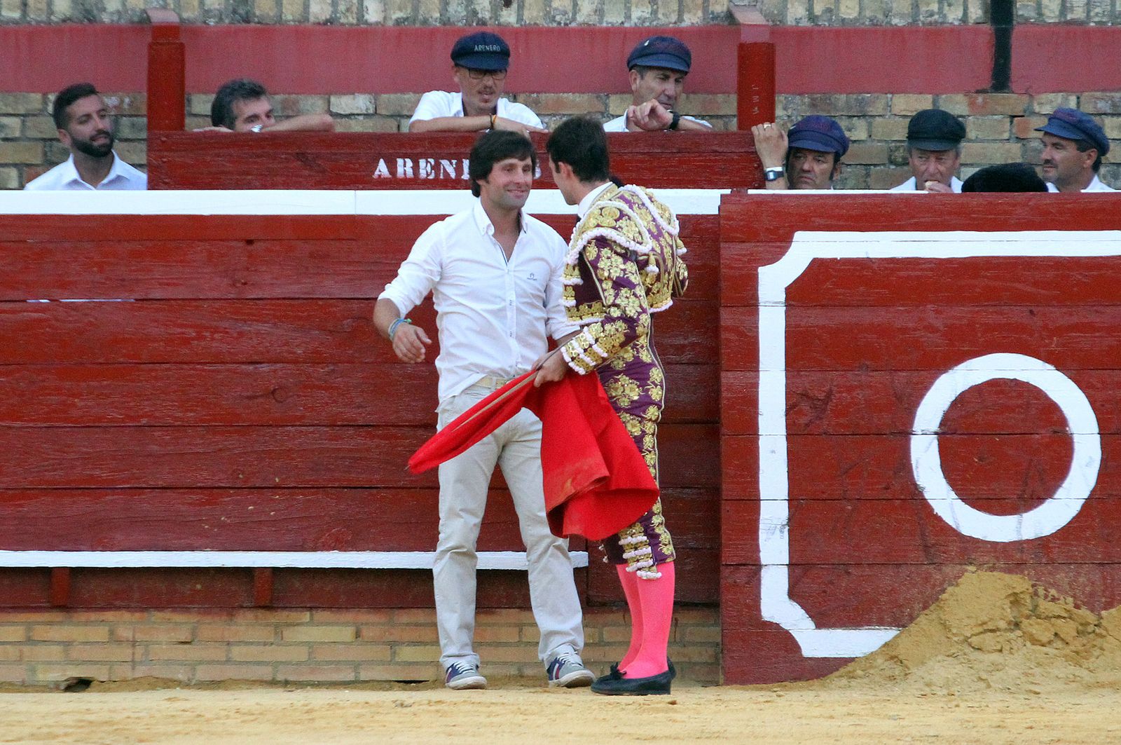 Imágenes de la Novillada de Rafael Serna, Emilio Silvera y Rodrigo Molina.