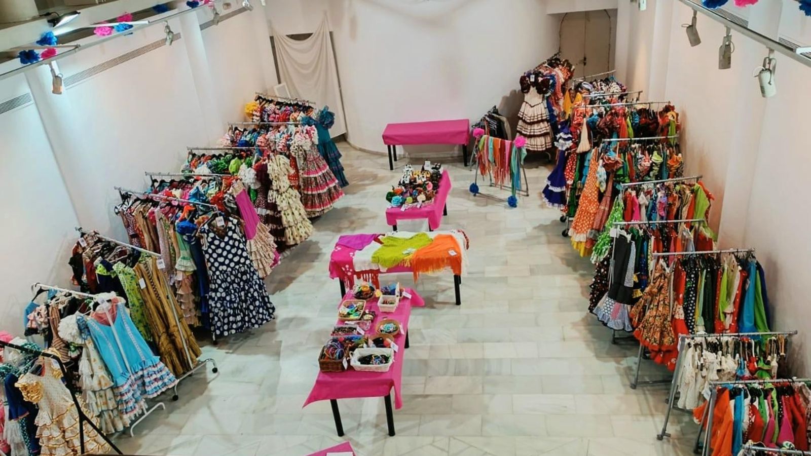 Imagen del mercadillo solidario de Red Madre Huelva