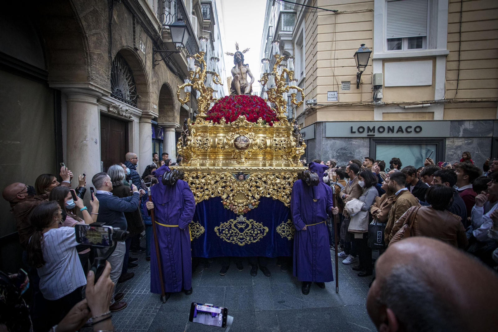 Las imágenes de la cofradía de Humildad y Paciencia en la Semana Santa de Cádiz 2022