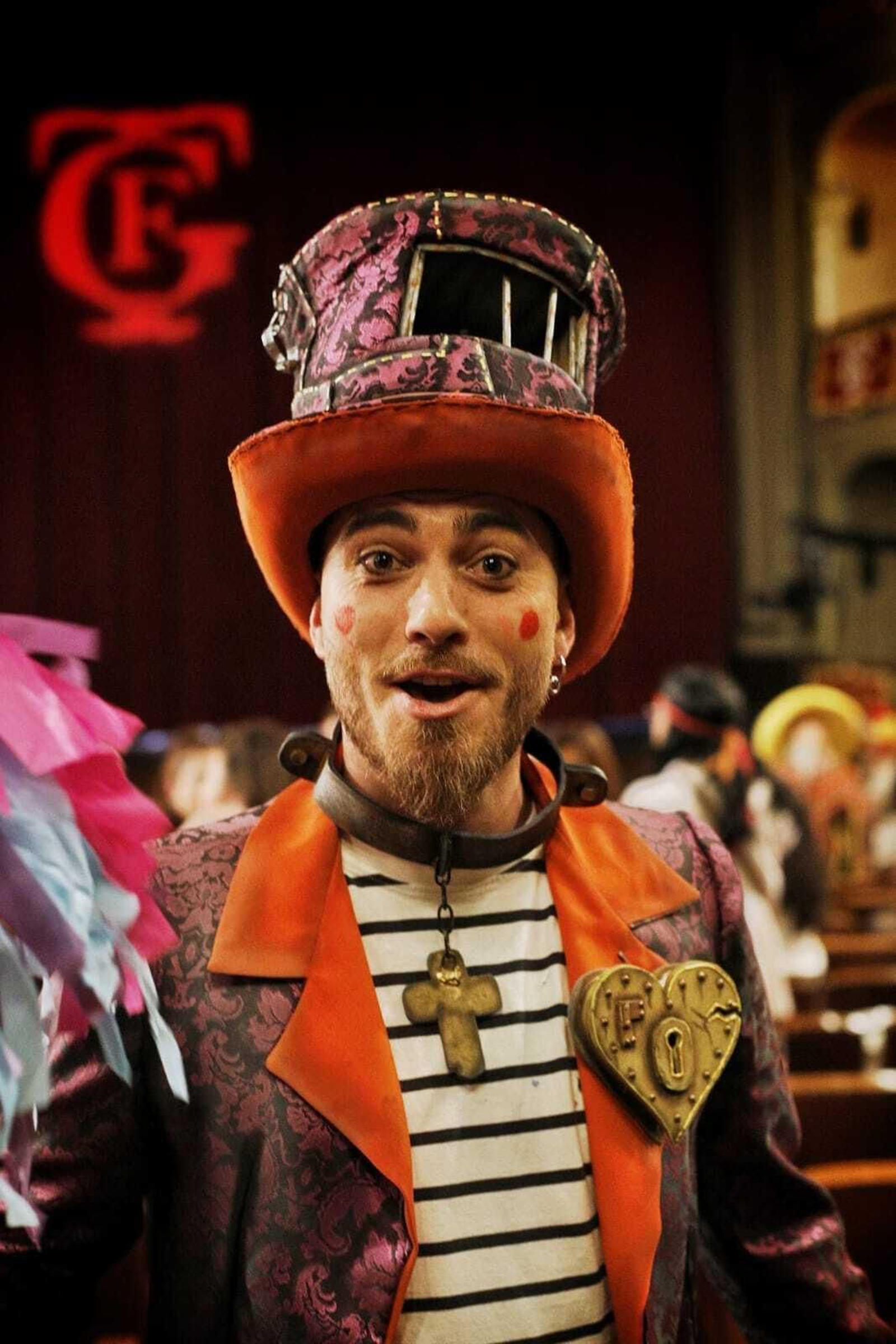 Búscate entre las mejores imágenes de la final del COAC 2024 del Carnaval de Cádiz